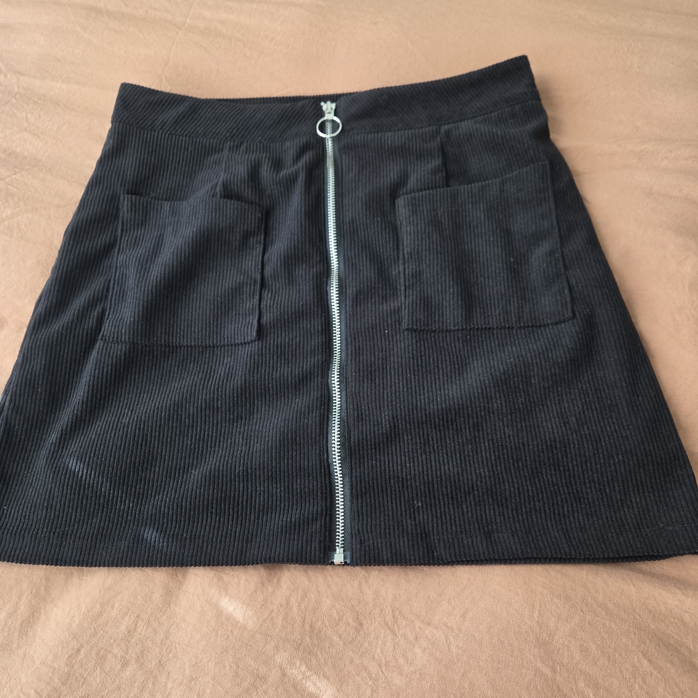 SHEIN Black Corduroy Mini Skirt with Front Ring Zip